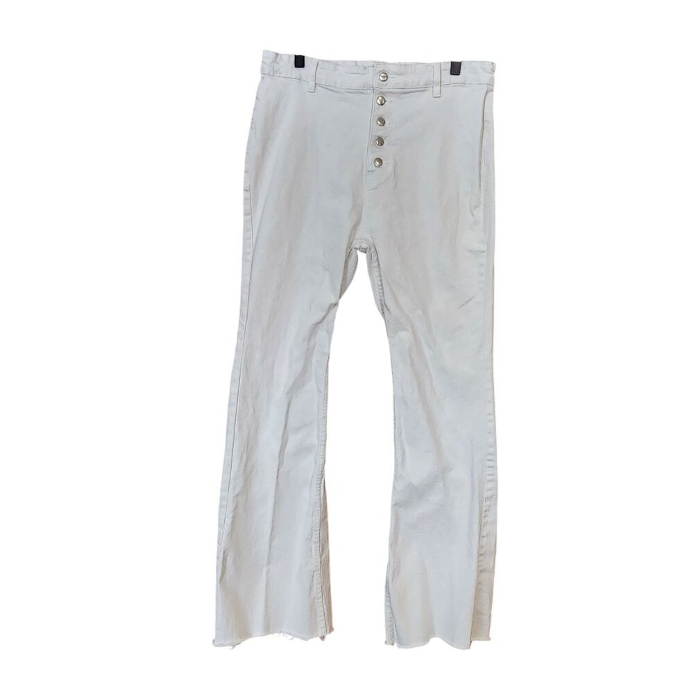 Forever 21 High Waisted White Button Fly Flare Jeans raw hem Womens size 30